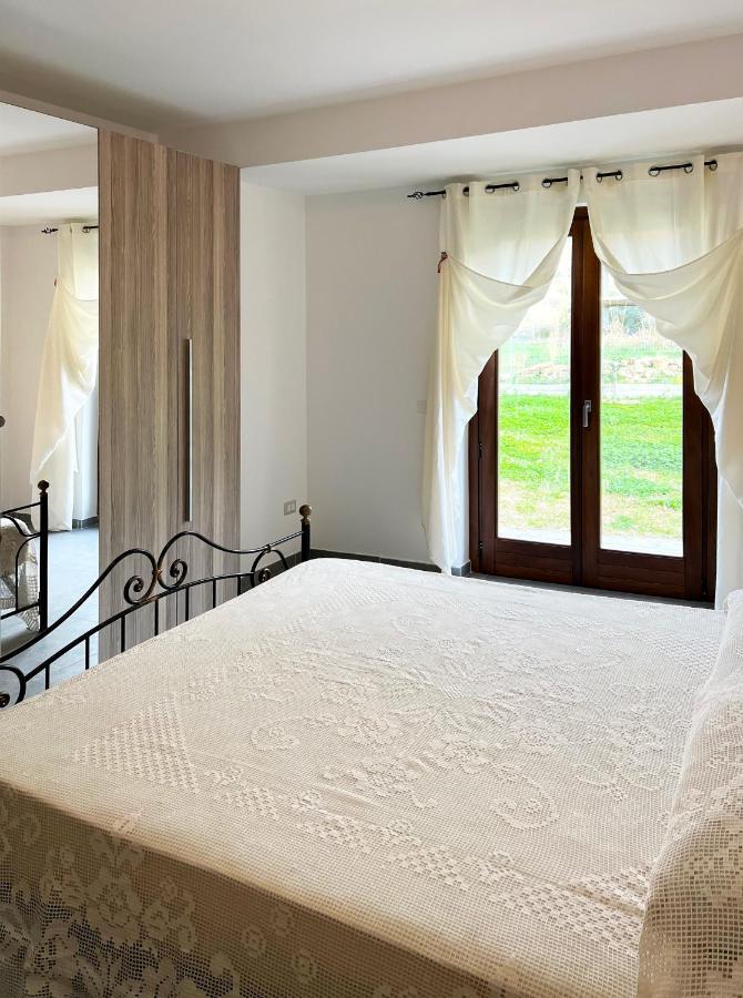 Country Holidays Residence Санта-Мария-ди-Кастеллабате Экстерьер фото
